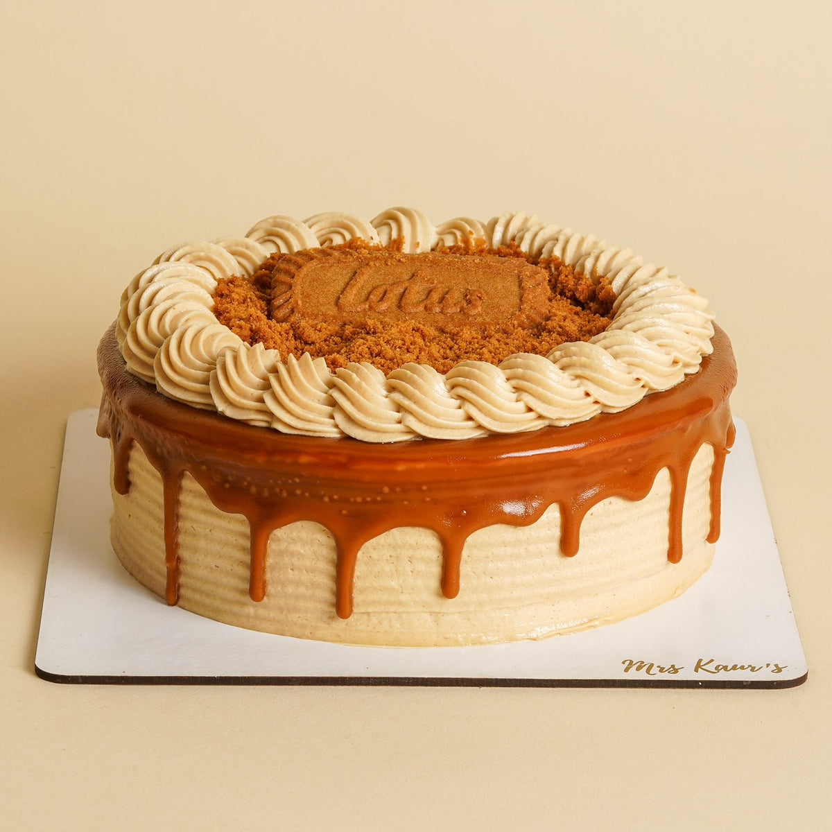 Biscoff Caramel Cake