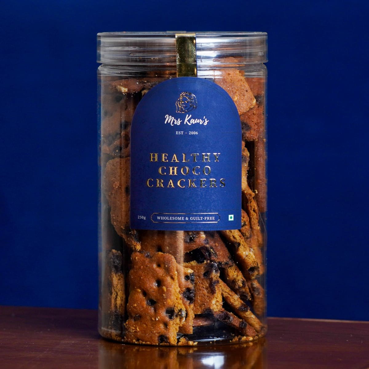 Choco Healthy Crackers: golden crackers dotted with chocolate chips, in a clear jar